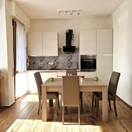 Alba Azzurra Apartment *